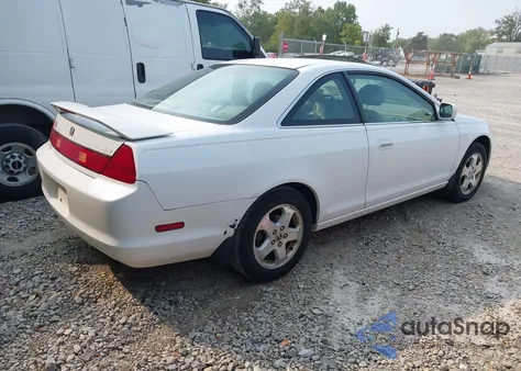 2000 Honda Accord 3.0 Ex from USA, damaged, VIN 1HGCG2255YA014741